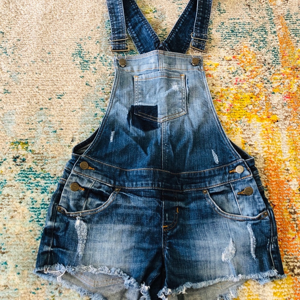 Guess Shorts-Overalls